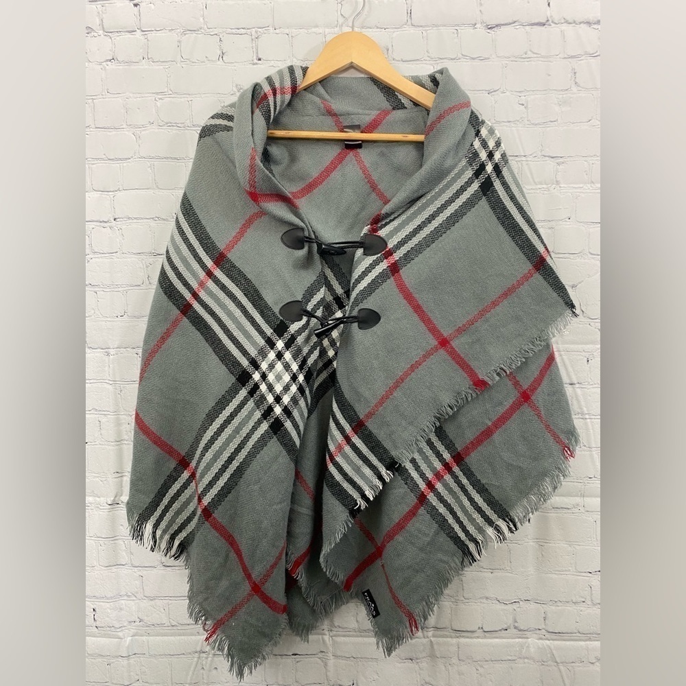 Fraas The Shaw Company OS Knit Shawl Fringe Cowl Neck Scarf Front Toggle Buttons